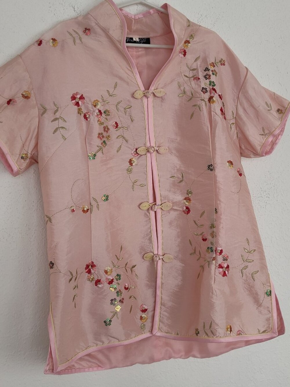 New Life, Asian Chinese Changshan Top, L